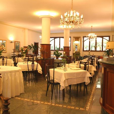 Hotel Pescetto Альбенга Экстерьер фото