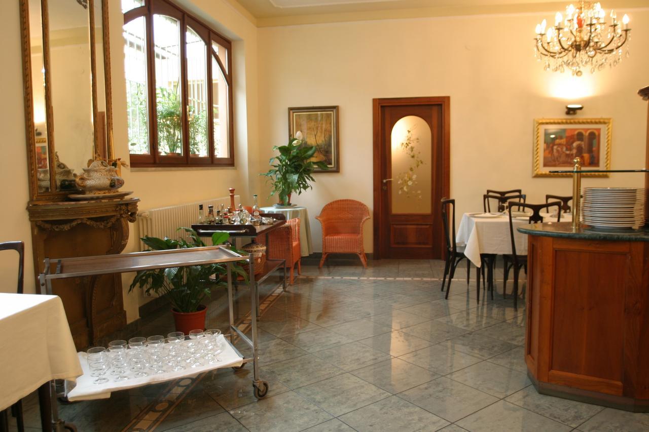 Hotel Pescetto Альбенга Экстерьер фото