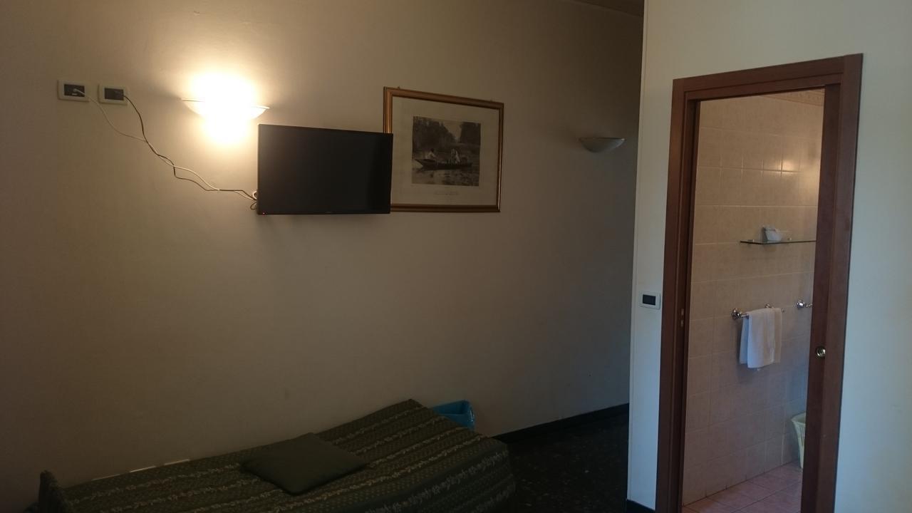 Hotel Pescetto Альбенга Экстерьер фото
